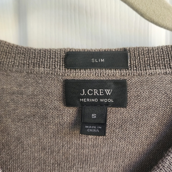 J. Crew 100% Merino Wool Mens Slimfit Vneck Pullover Sz Small Brown - Picture 3 of 10